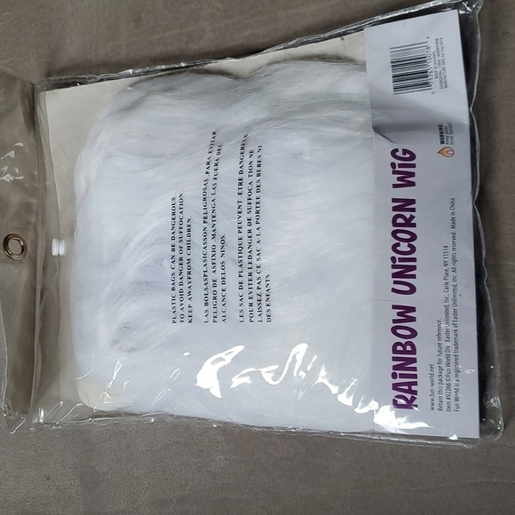 NWT Fun World RAINBOW UNICORN Adult Wig OSFM White Rainbow Bangs Cosplay - Picture 4 of 4